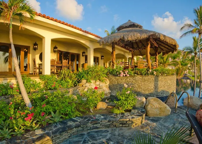 Casa Captiva Vacation Dream Home Elegant Beachside Living Sleeps 14
