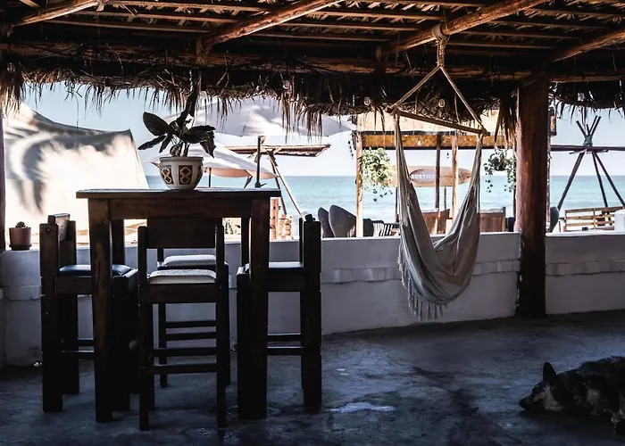 Rustico Lounge - Property In Front Of The Beach
