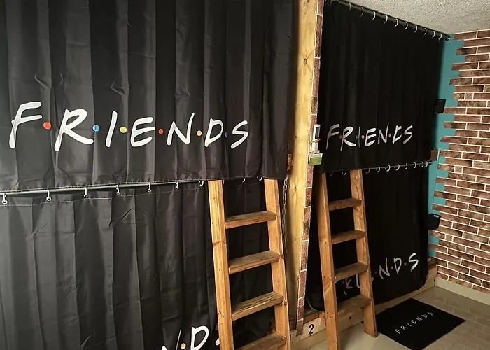 Dici Coliving Housing The Friends Room