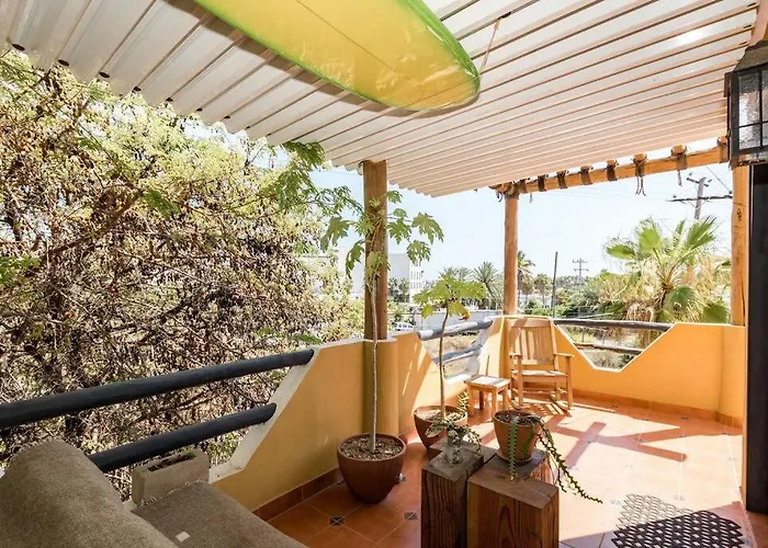Authentic Loft Retreat Steps From Beach & Culture