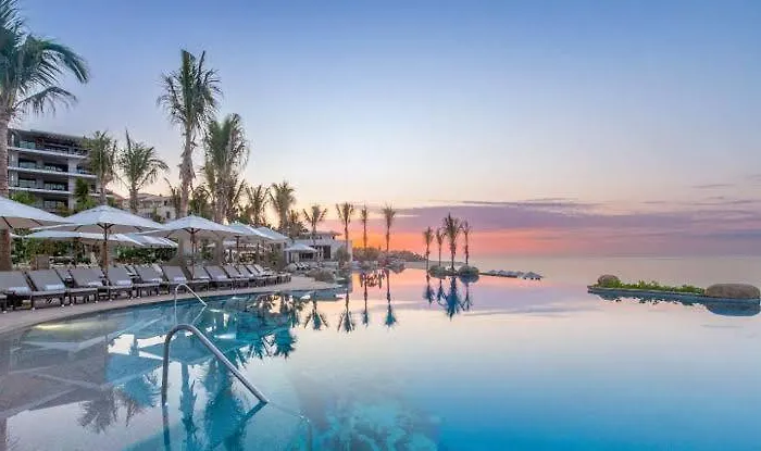 Villa La Valencia Beach Resort & Spa Los Cabos