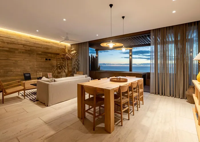 6 Guests - Amazing Views -Top Design
