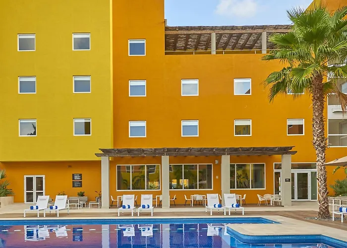 City Express Suites By Marriott Cabo San Lucas