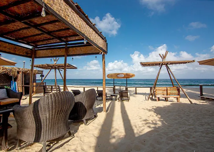 Rustico Lounge-Property In Front Of The Beach