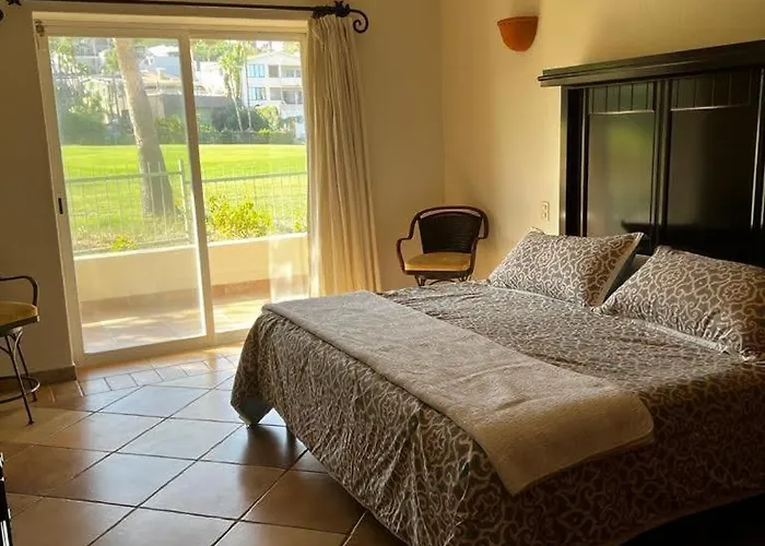 Las Quintas Y Hostal