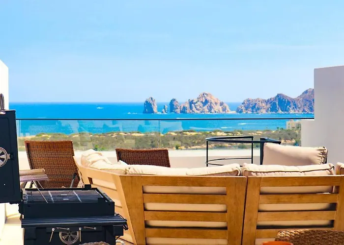 Private Rooftop With An Ocean-View Condominium