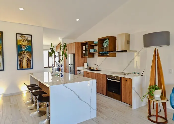 Unit 216-Casa Ricardo-Ocean View Renovated