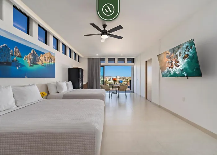 Condo Near Marina - Downtown - Pool - King