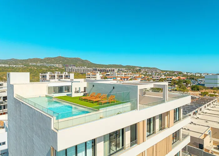 1St Floor With Rooftop Access To The Best Views In Cabo