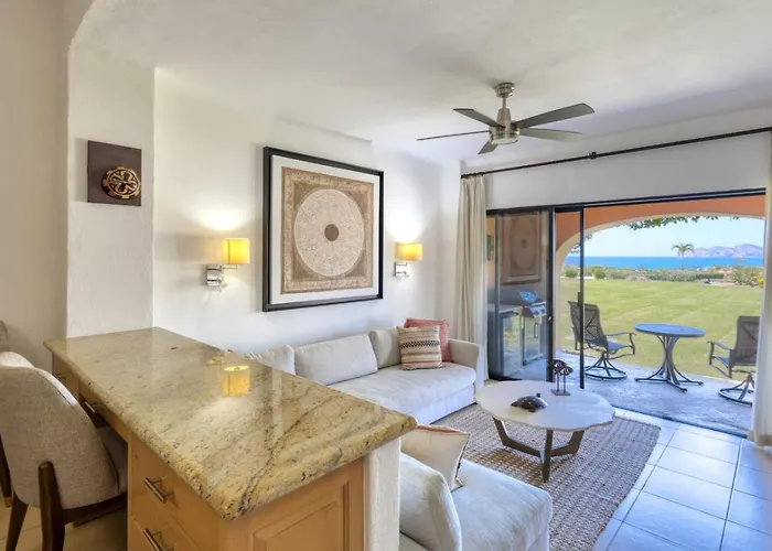 Serene Oceanfront Paradise Condo