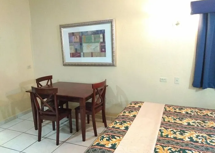 Cactus Inn Los Cabos