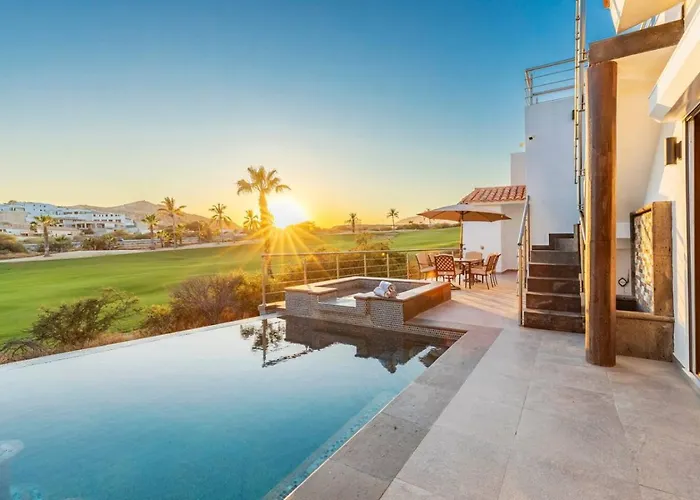 Three Bedroom Golf Pool Jacuzzi And Billiards