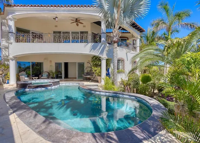 All-Inclusive Beach Casa Between Two 5-Star Hotels