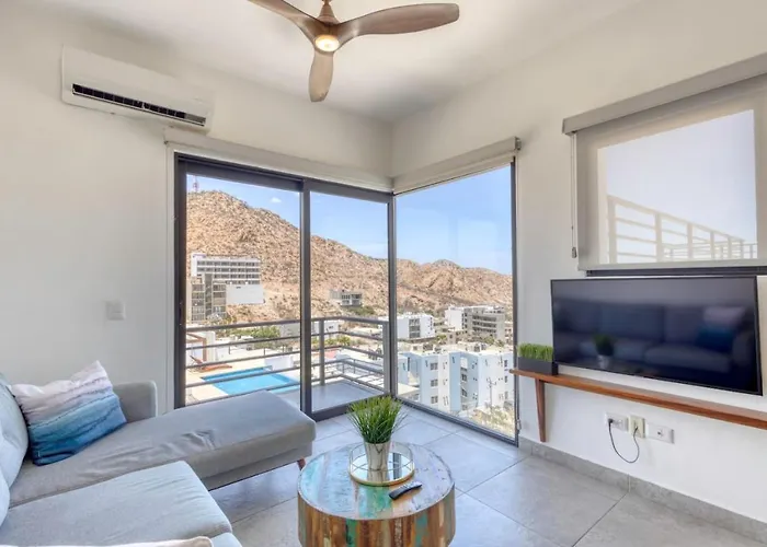 Beautiful And Elegant Apt, Near Downtown