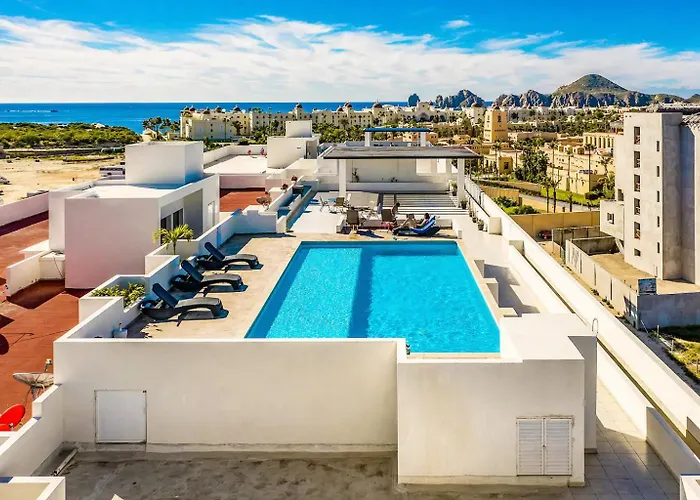 Bahia Del Tezal 202B: 2Br/2Bt Condo, Big Pool, 5 Minutes Walk To Beach!