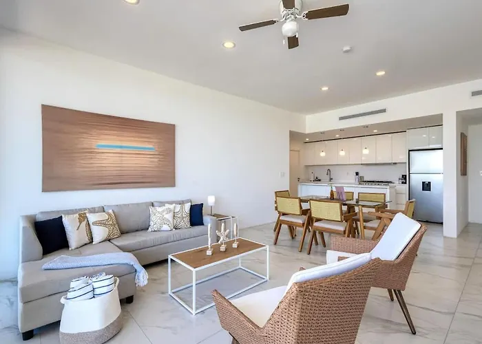 Walk To Medano Beach & Marina Modern 3Br Condo