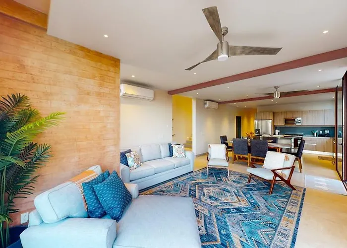 Luxury House With Private Pool, Ocean View, Inviting Balcony & Elegant Charm