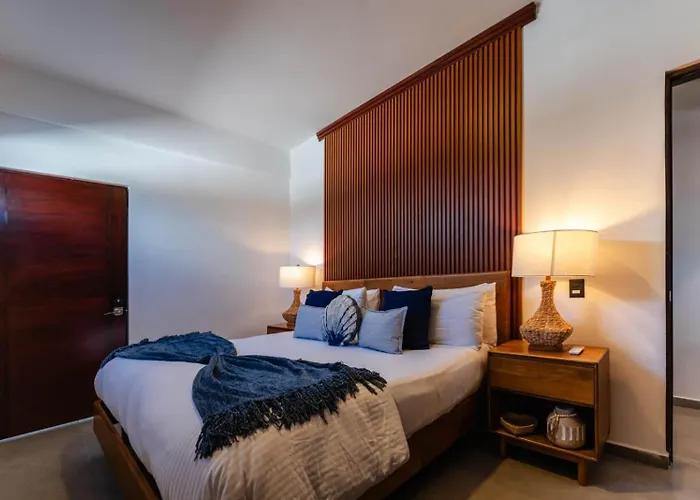 Modern Cabo Suite • Walk Everywhere