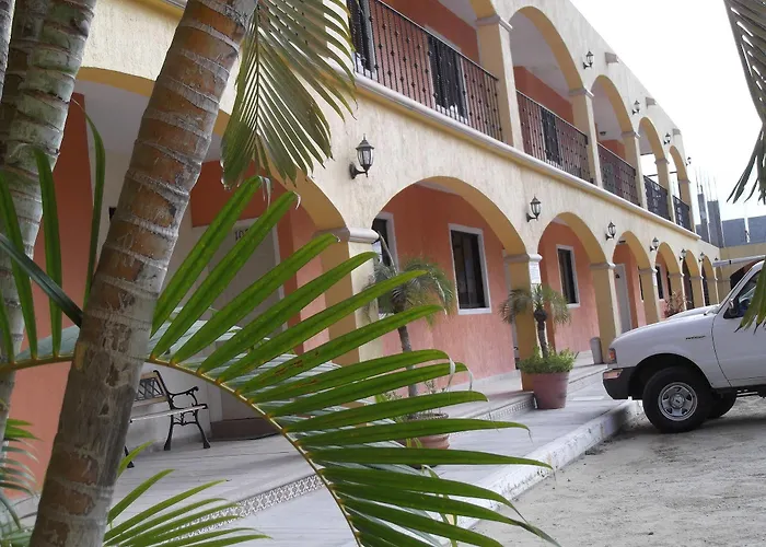 Hotel Plaza Los Arcos